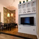 Blue Chili 13 - Nur Ein Katzensprung In - Bis 8 Pers * برلين