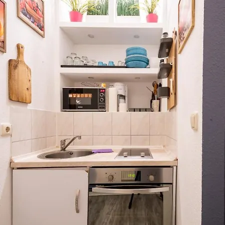 Blue Chili 13 - Nur Ein Katzensprung In - Bis 8 Pers Berlin