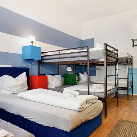 Apartment Blue Chili 13 - Nur Ein Katzensprung In - Bis 8 Pers Berlin