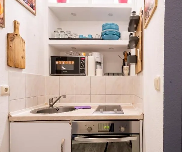 Blue Chili 13 - Nur Ein Katzensprung In - Bis 8 Pers Berlín