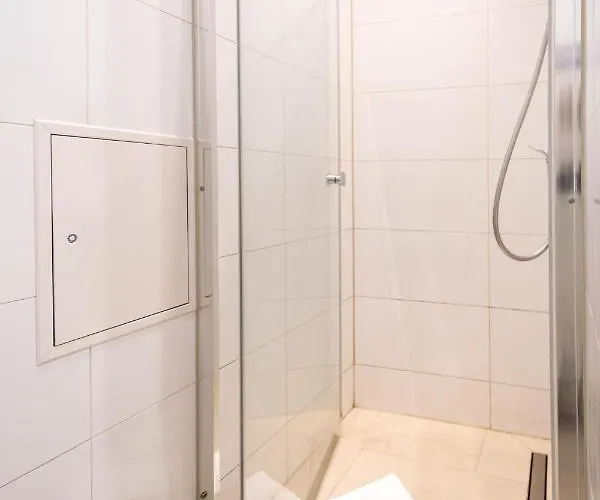 Blue Chili 13 - Nur Ein Katzensprung In - Bis 8 Pers *